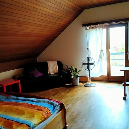 Obi Apartment Prosito Екстериор снимка